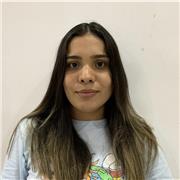 Profesor de apoyo escolar para niños especializado en ciencia política